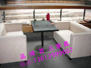 咖啡厅桌椅厂 咖啡厅餐椅定制  咖啡厅餐桌厂家直销